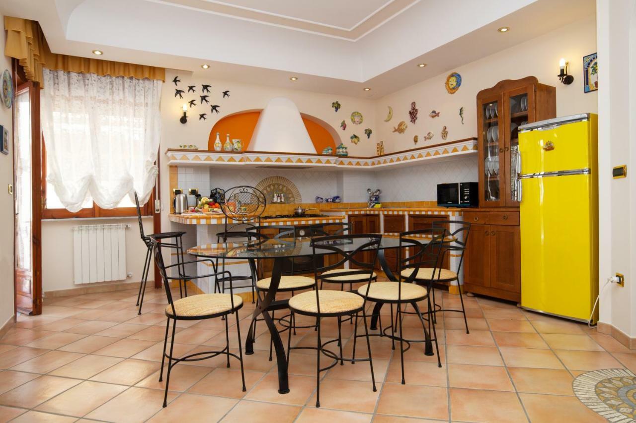 Panorama Host - Domus Amalfi Coast Apartment ไมยอรี ภายนอก รูปภาพ